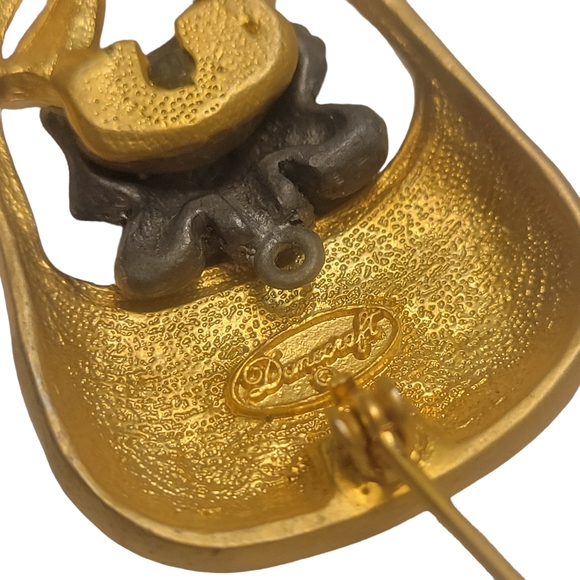 Danecraft Kitty in Basket Brooch - Picture 5 of 6